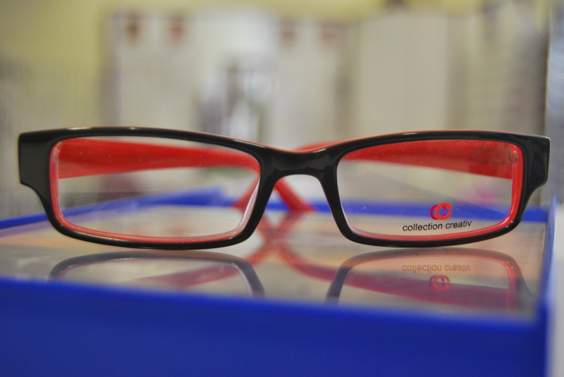 opticien-LORGUES-min_view-sight-lens-frame-optics-spectacles-1141012-pxhere.com